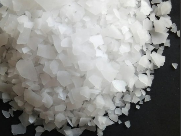 生產46%六水氯化鎂白片廠家